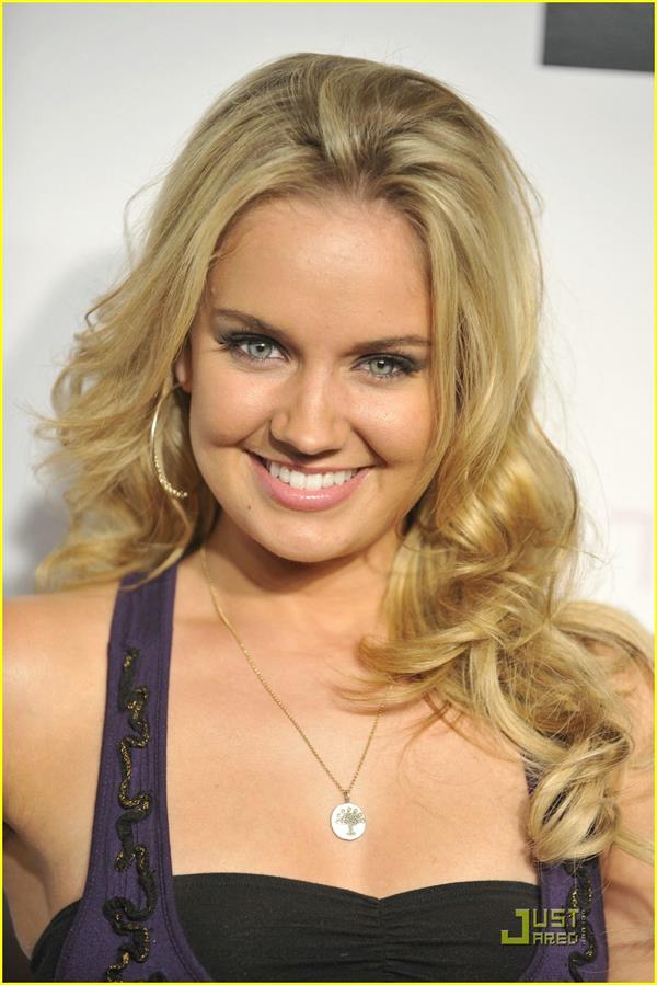 Tiffany Thornton