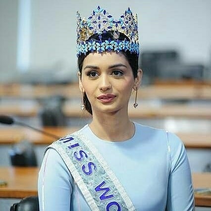 Manushi Chhillar