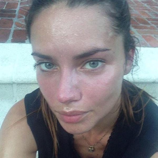 Adriana Lima taking a selfie