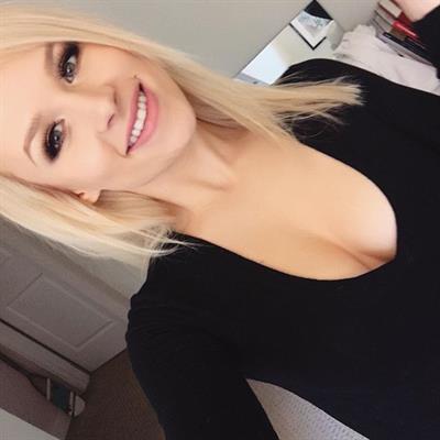 Sonya taking a selfie