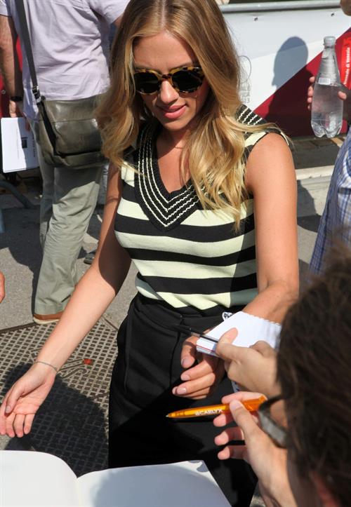 Scarlett Johansson Under The Skin Photocall in Venice 9/3/2013 
