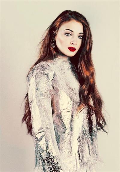 Sophie Turner (Actress)