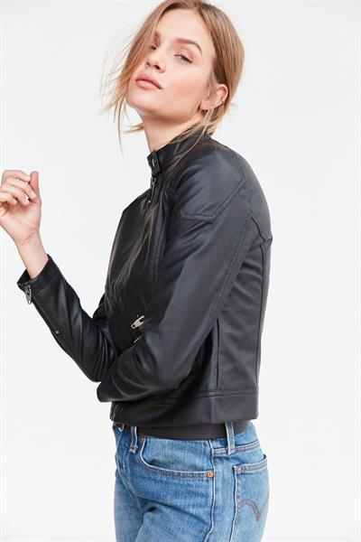 Josephine Skriver Pictures Josephine Skriver