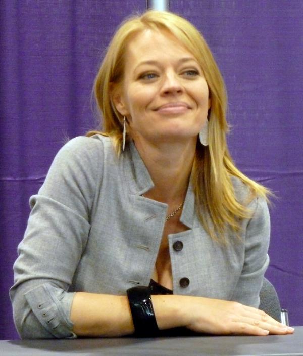 Jeri Ryan