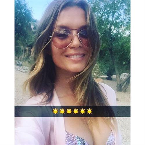 Josephine Skriver taking a selfie