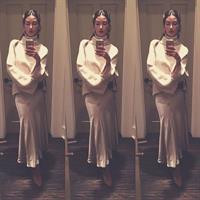 Lily Aldridge taking a selfie