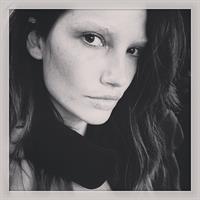 Lily Aldridge taking a selfie