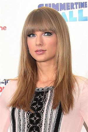 Taylor Swift Capital Radio Summer Time Ball at Wembley Stadium in London - June 9, 2013 