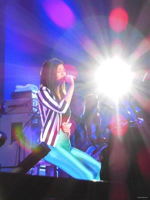Victoria Justice - Performance at Concord 6/23/2013