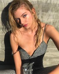 Stella Maxwell