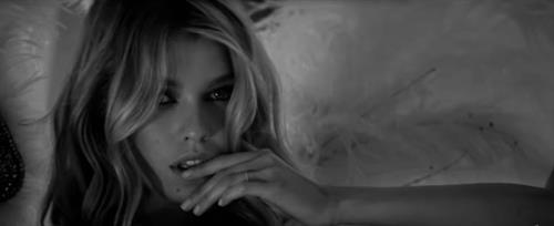Stella Maxwell