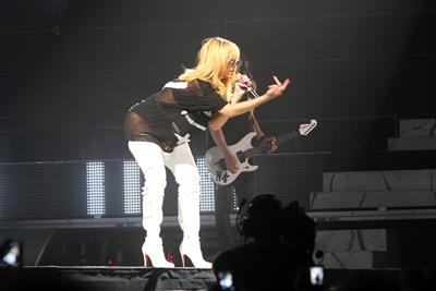 Rihanna performs 'Diamonds World Tour' in Antwerpen (June 5, 2013) 