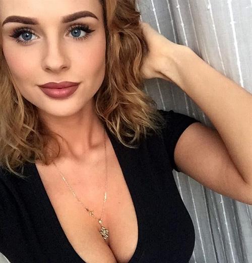 Ksenia Girnik taking a selfie