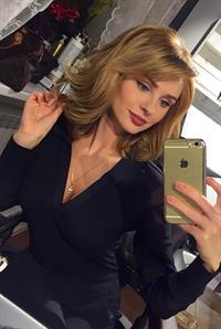 Ksenia Girnik taking a selfie