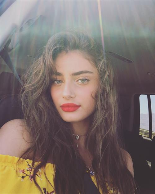 Taylor Marie Hill taking a selfie