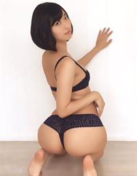 Yuka Kuramochi in lingerie