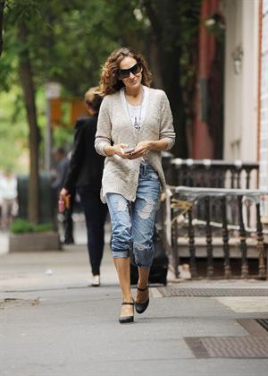 Sarah Jessica Parker Takes her children to school in New York City (May 23, 2013) 