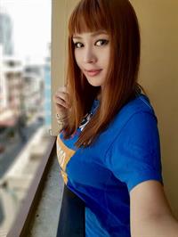 Ma Yourong taking a selfie