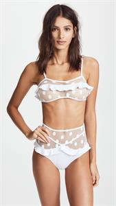 Bruna Lirio in lingerie