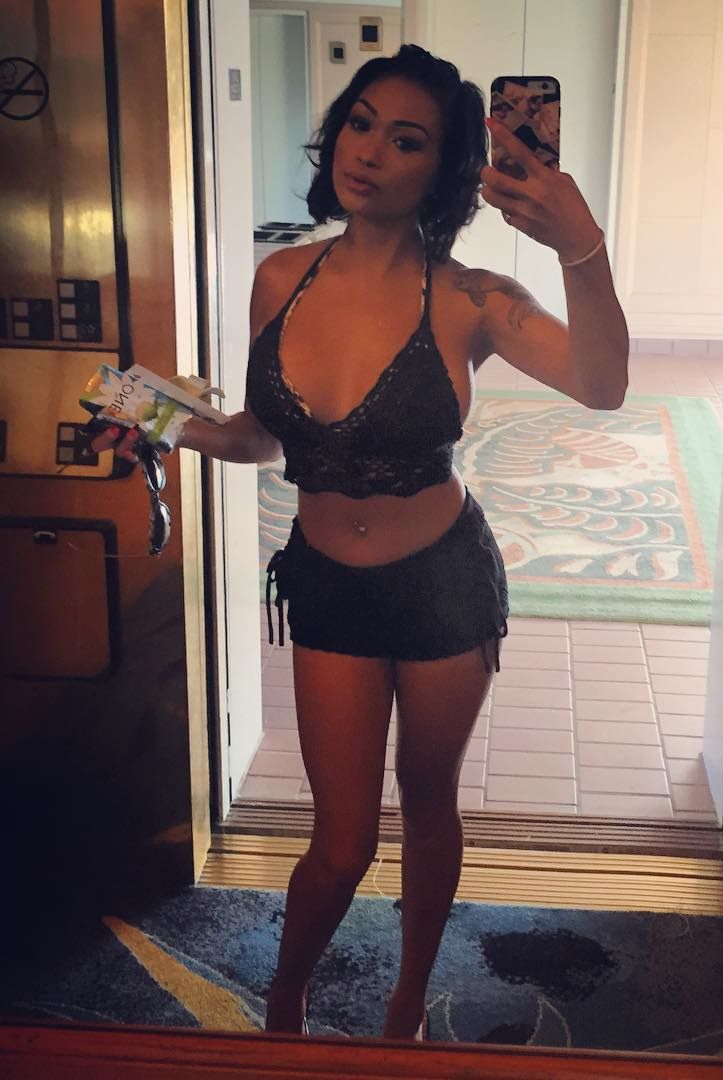 Siray Kong taking a selfie