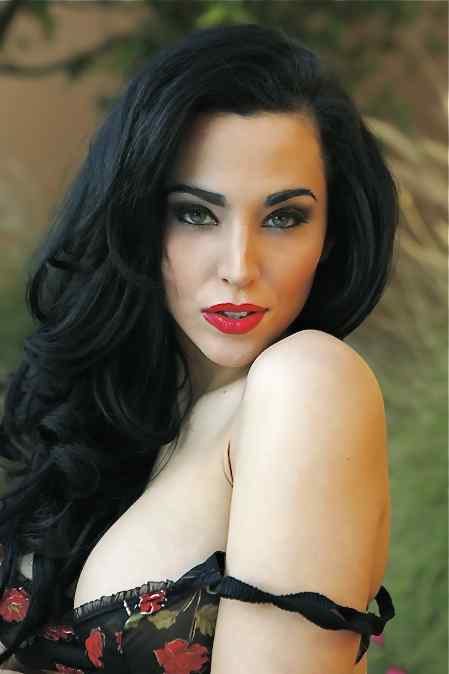 Crissy Henderson in lingerie