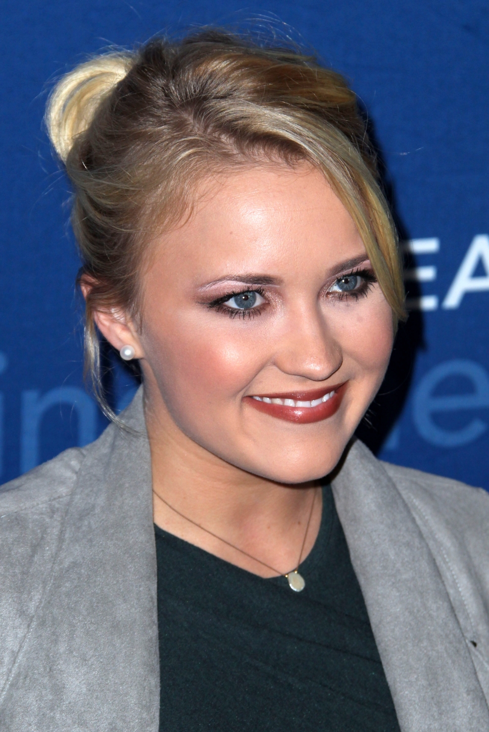 Emily Osment Pictures