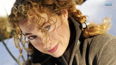 Alex Kingston