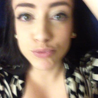 Anna Clendening taking a selfie