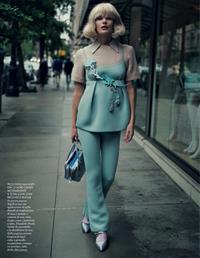 Alena Blohm Pictures Alena Blohm