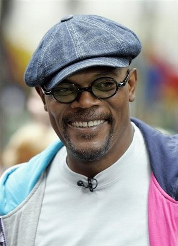 Samuel joseph jackson. Kangol Самуэль Джексон. Самуэль Джексон в кепке Kangol. Сэмюэль л Джексон Кепки. Самуэль Эль Джексон в кепке.