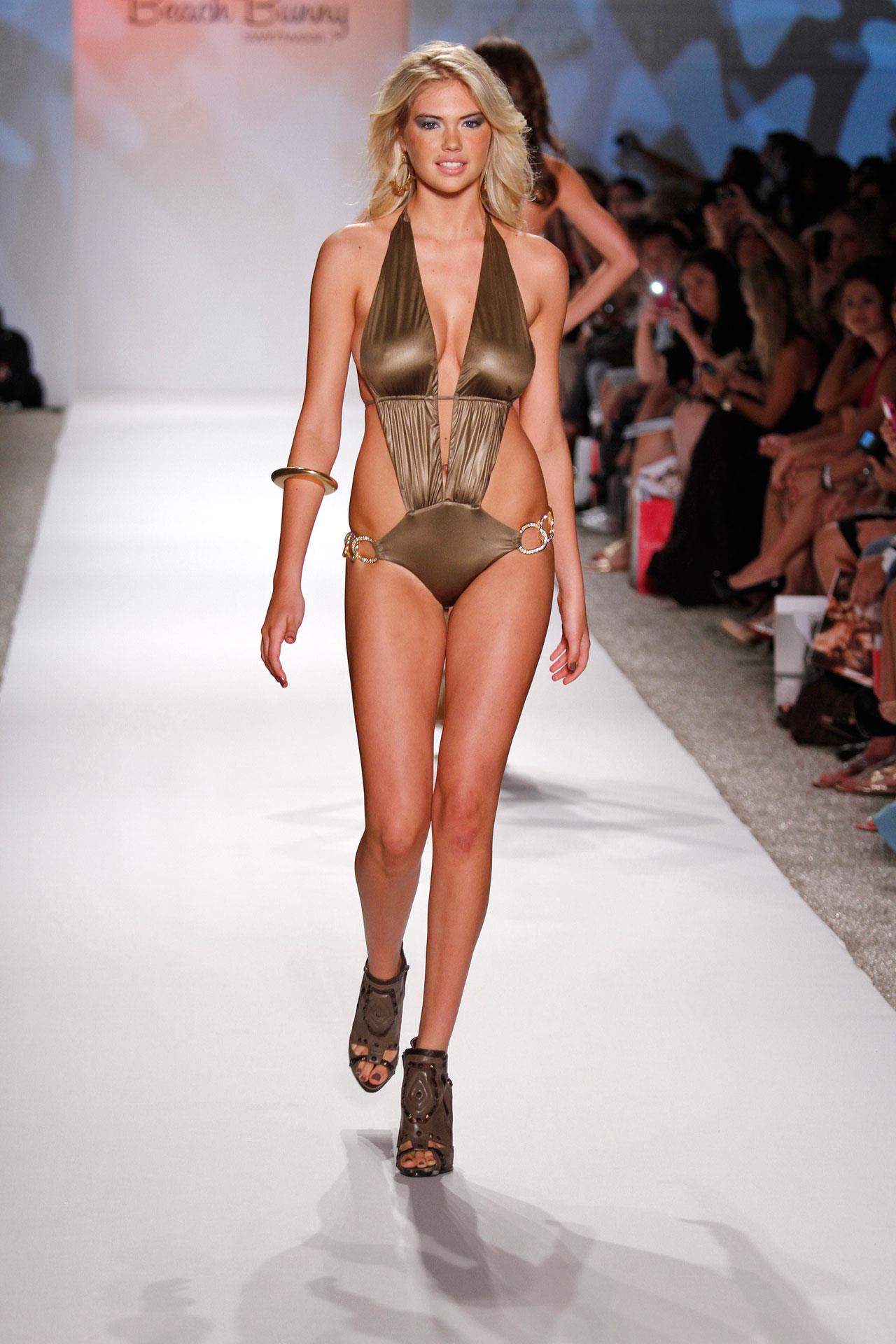 Beach Bunny Swimwear SS 2011 Runway