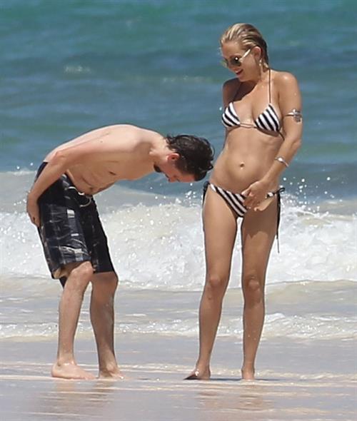 Kate Hudson in a bikini