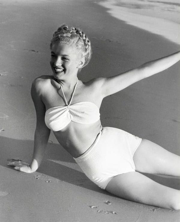 Marilyn Monroe in a bikini