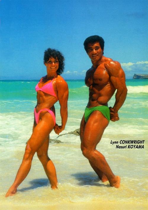 Lynn Conkwright Bikini Pictures Lynn Conkwright in a bikini