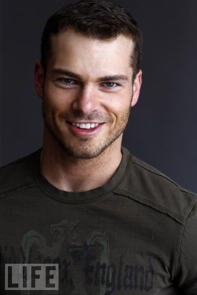 Shawn Roberts