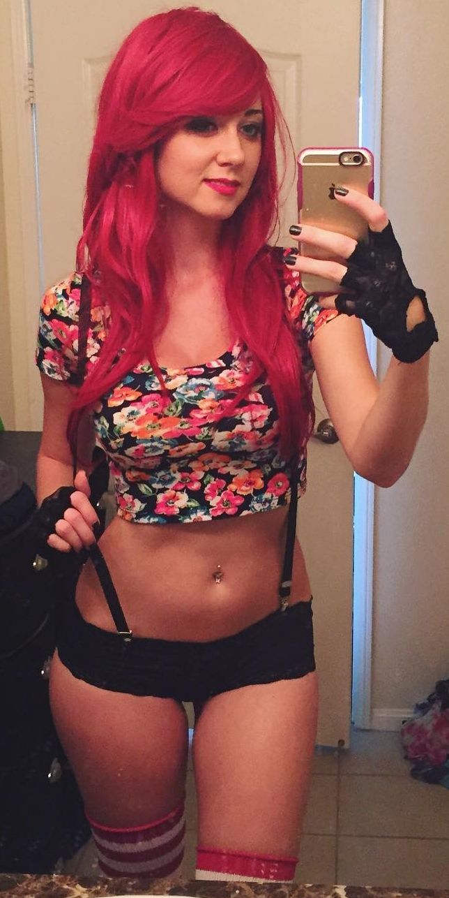 Inessa Chimato taking a selfie