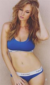 Inessa Chimato in lingerie