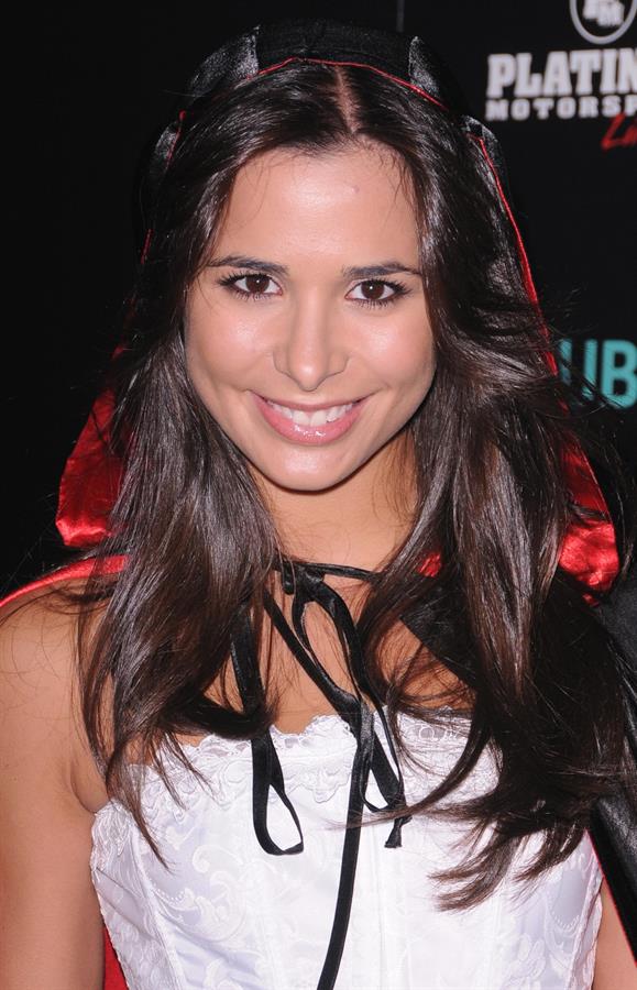 Josie Loren