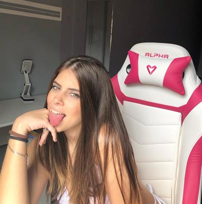 Ingrid Germanno taking a selfie