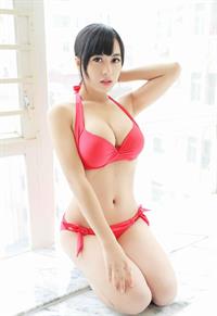 Huang Ke in a bikini
