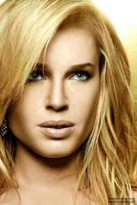 Rebecca Romijn