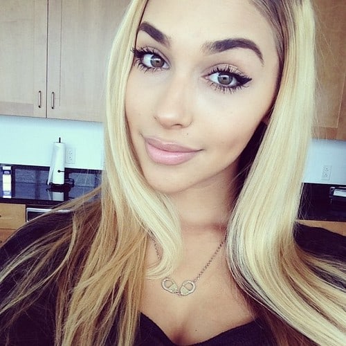 Chantel Jeffries taking a selfie