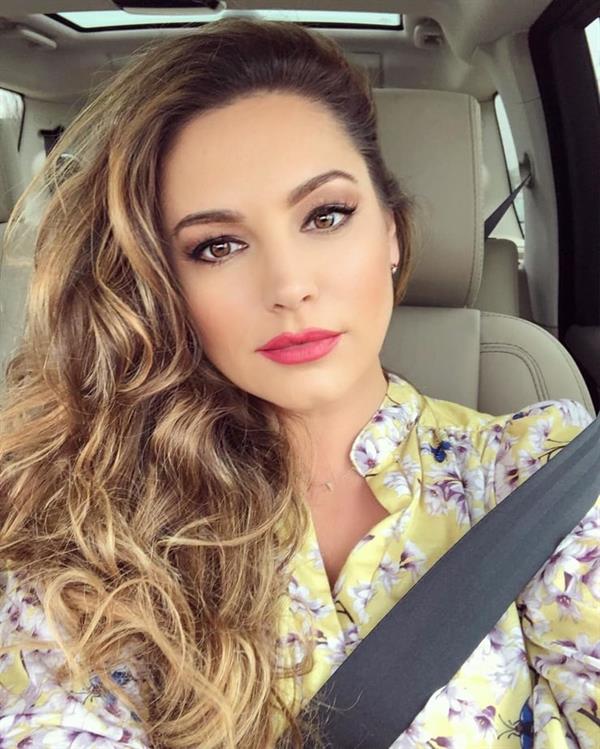 Kelly Brook