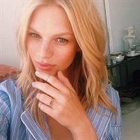 Nadine Leopold taking a selfie