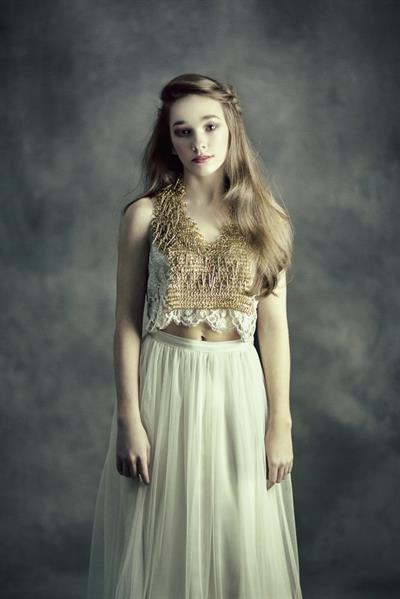 Holly Taylor Pictures Holly Taylor