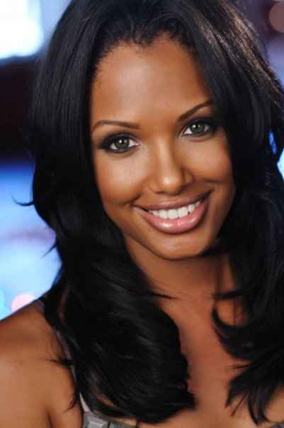 KD Aubert Pictures in an Infinite Scroll - 77 Pictures