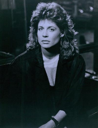 Linda Hamilton
