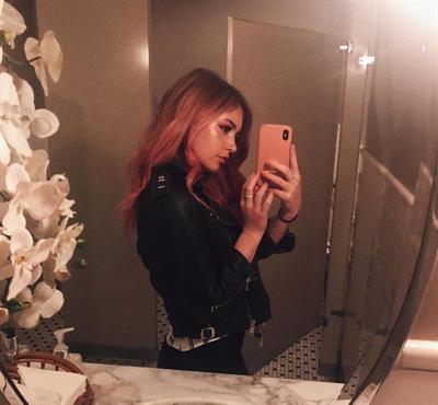 Chrissy Costanza taking a selfie