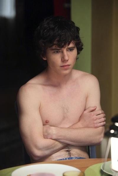 Charlie McDermott
