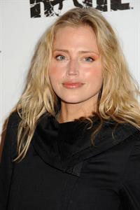 Estella Warren